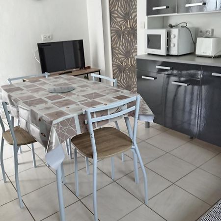 Location Saisonniere Apartment Cozes Exterior photo