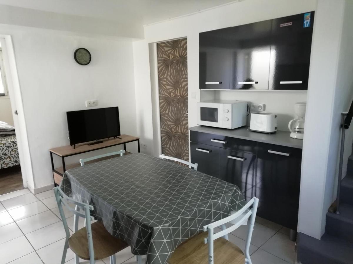 Location Saisonniere Apartment Cozes Exterior photo