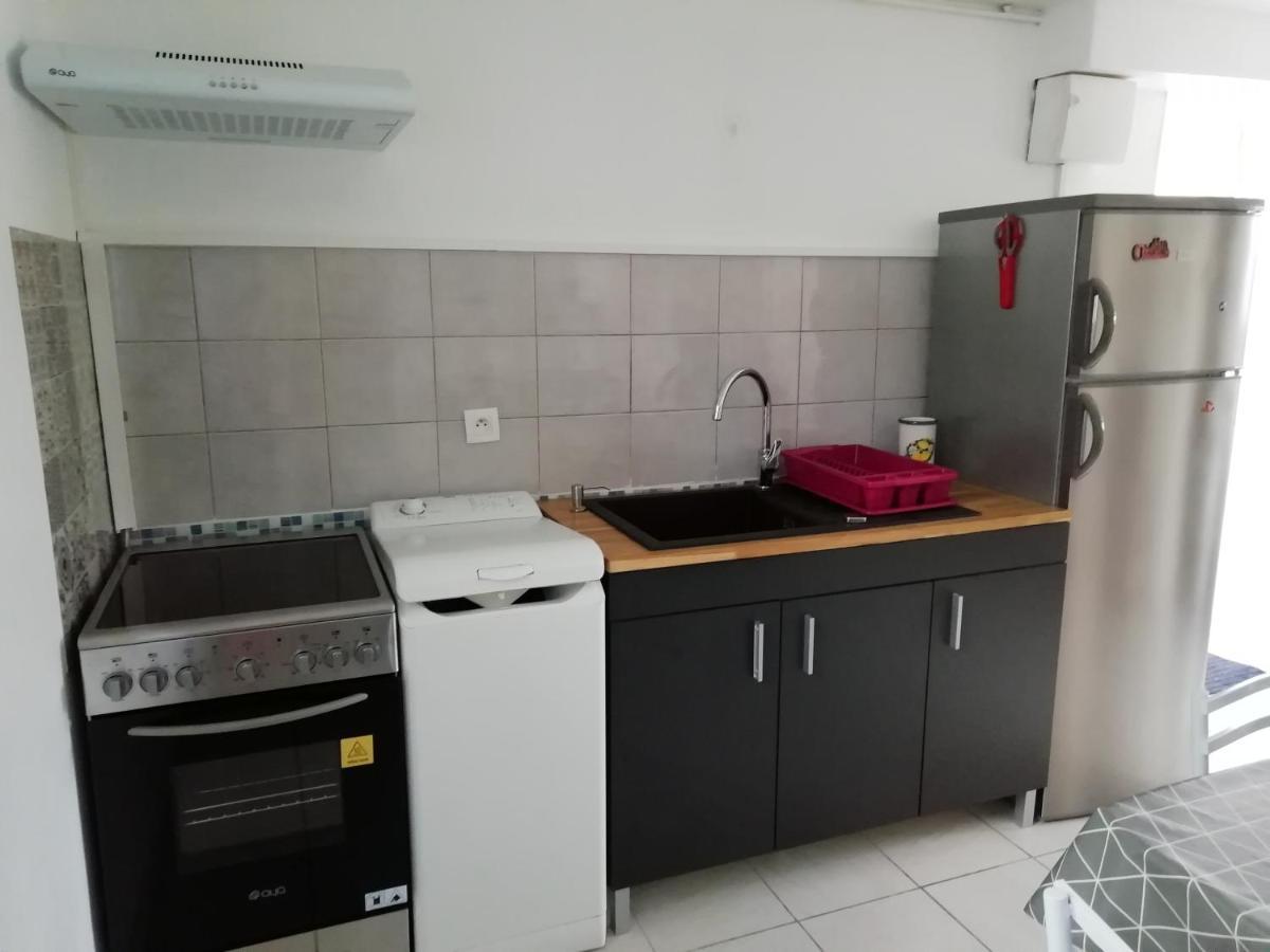 Location Saisonniere Apartment Cozes Exterior photo